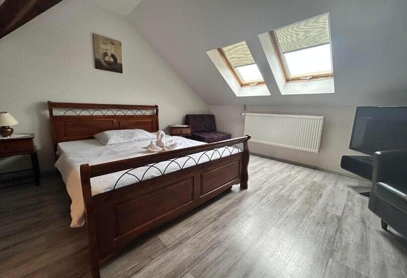 بنسيون Penzión Contesa