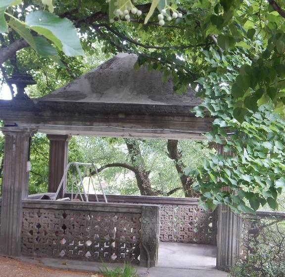 پانسیون Savanna House Jvari