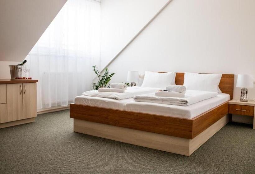 بنسيون Tišnovská Rychta