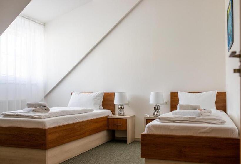 بنسيون Tišnovská Rychta