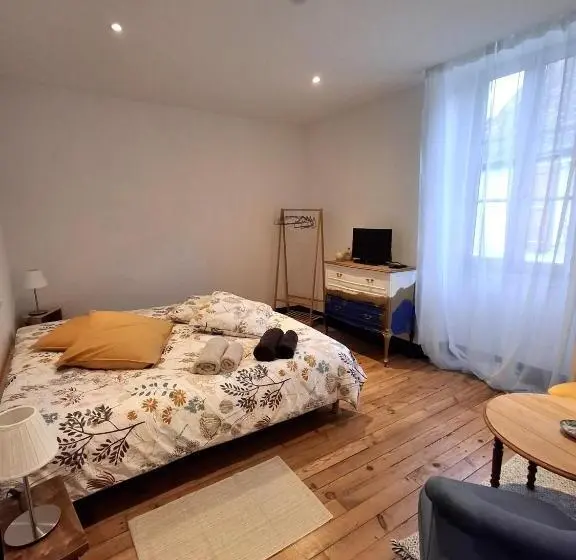 ベッドアンドブレックファースト La Maison De Lau