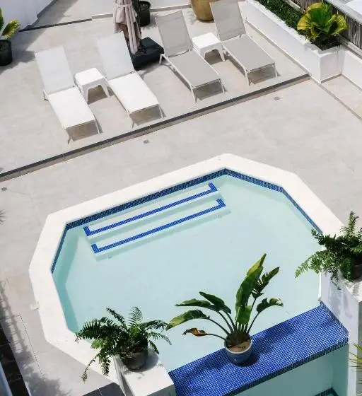 هتل Kainos Tropical Boutique