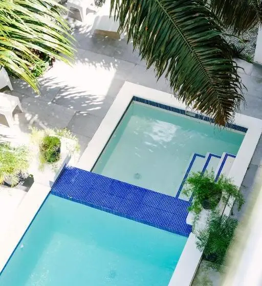 هتل Kainos Tropical Boutique