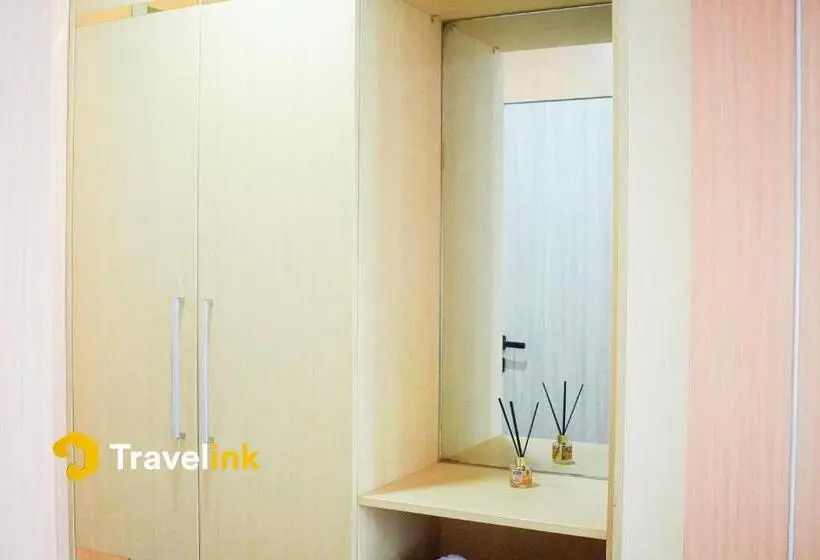 ホテル The Lakebox Menjer By Travelink