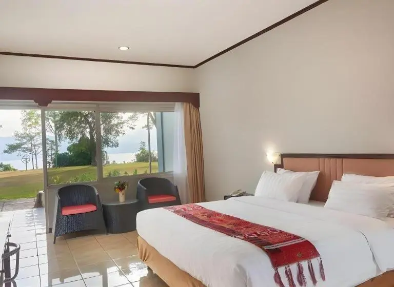 استراحتگاه Patra Parapat