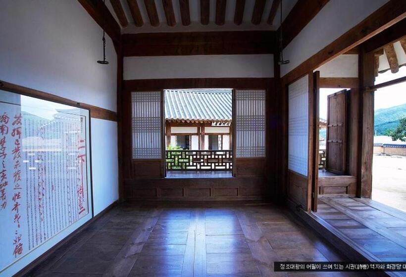 Bed and Breakfast Bukchondaek