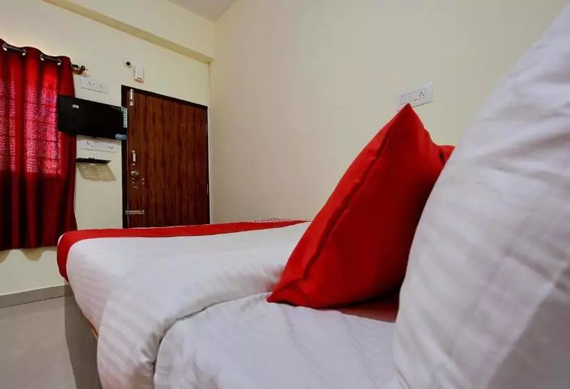 ホテル Oyo 27879 Mysuru Inn