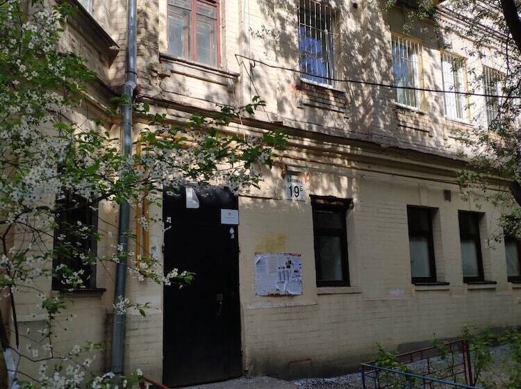 هاستل Friends Forever