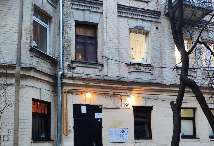 هاستل Friends Forever