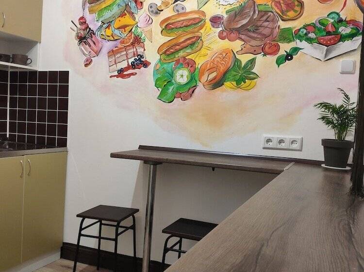 هاستل Friends Forever