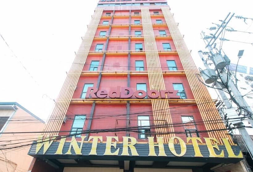 Hotel Reddoorz Plus At Winter Benitez