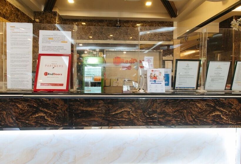 Hotel Reddoorz Plus At Winter Benitez