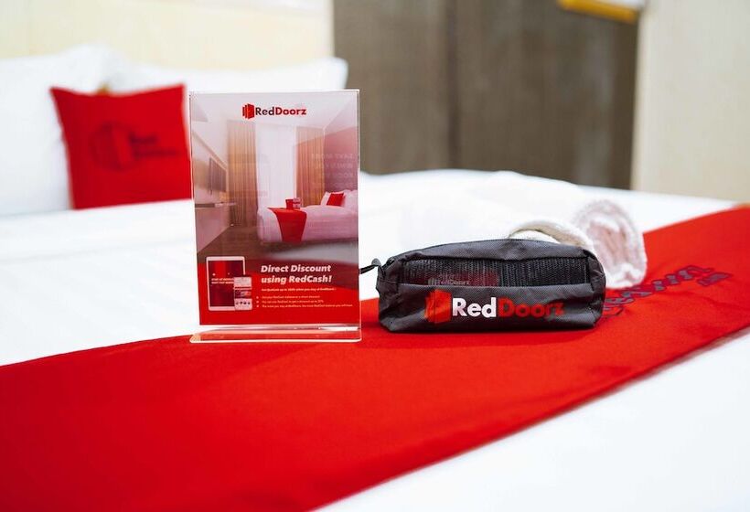 Hotel Reddoorz Plus At Winter Benitez