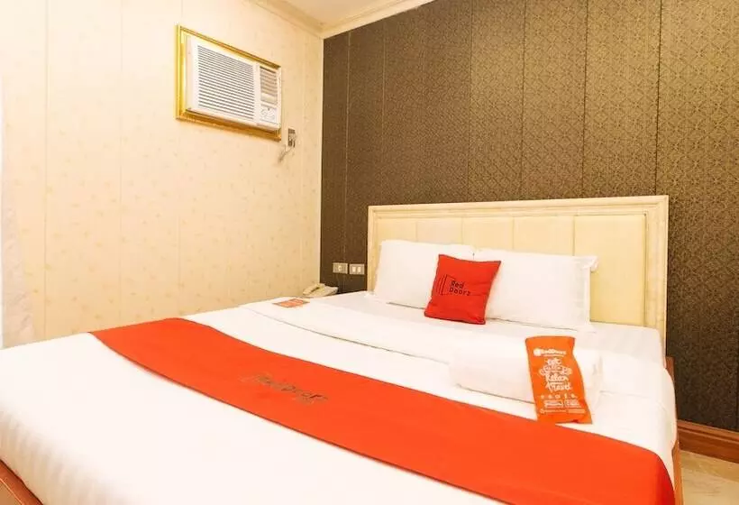 ホテル Reddoorz Plus At Winter Benitez