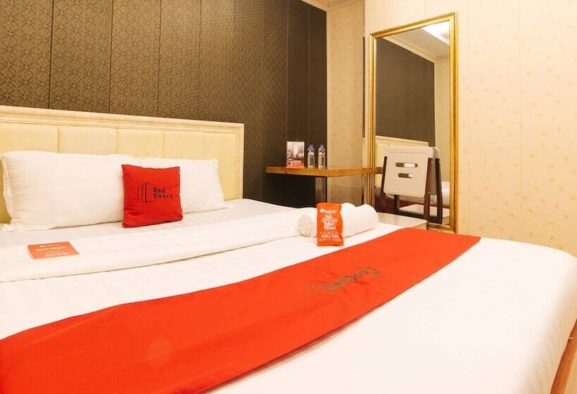 Hotel Reddoorz Plus At Winter Benitez