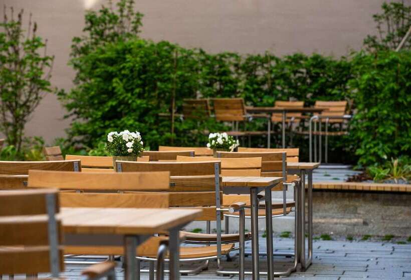 בית מלון כפרי Hilton Garden Inn Mannheim