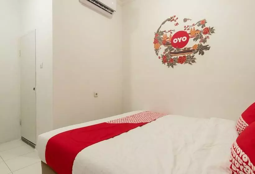 ホテル Oyo 356 Titipapan Residence