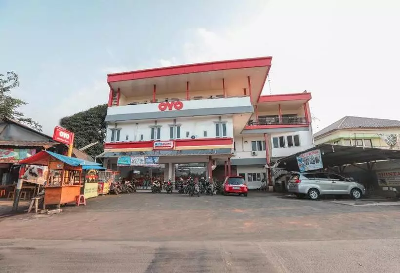 ホテル Oyo 387 Alfa Residence