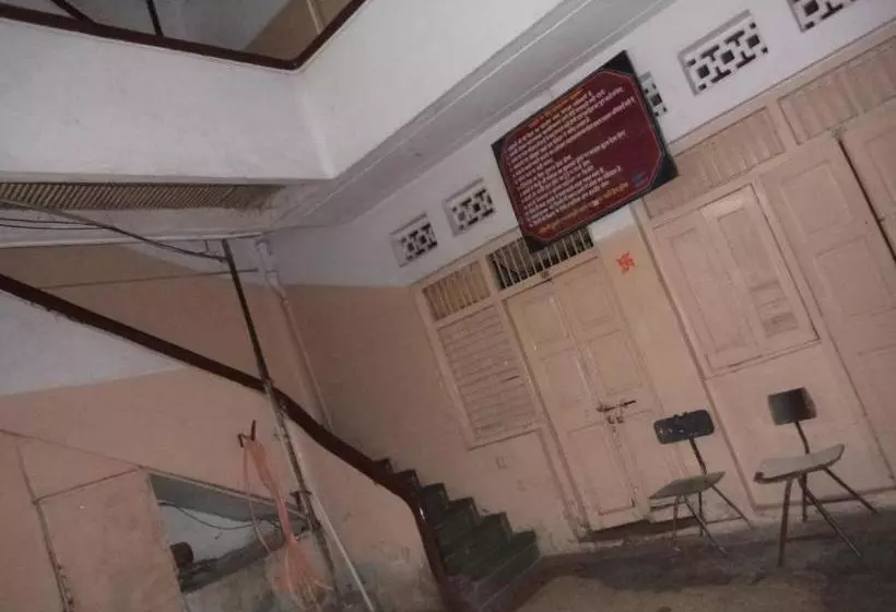 هتل Vijay Palace