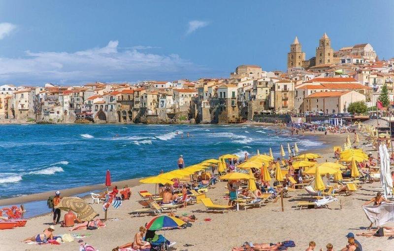 펜션 In Centros Vicino Cefalu Selfchekin