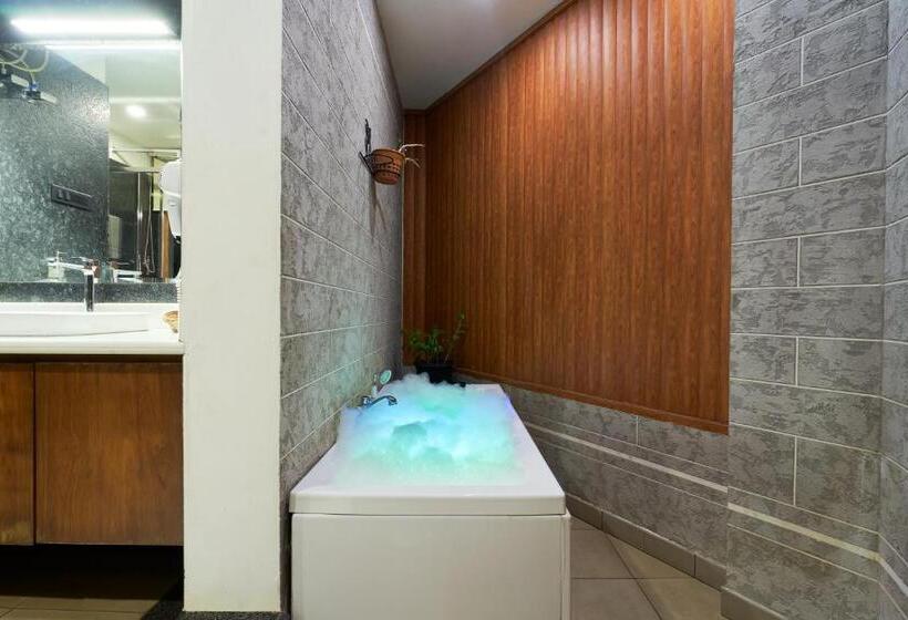 Haze And Kites Resort Munnar