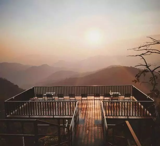 Haze And Kites Resort Munnar