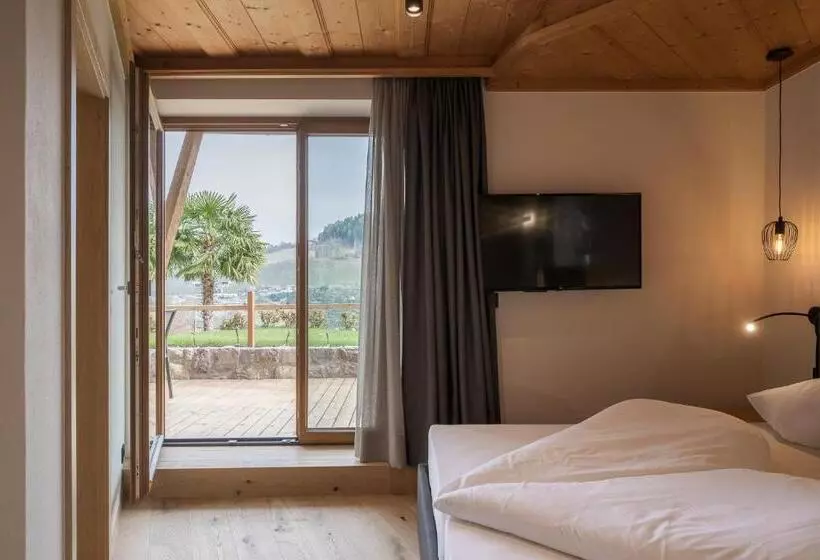 Aparthotel Abiná Lana Höhe