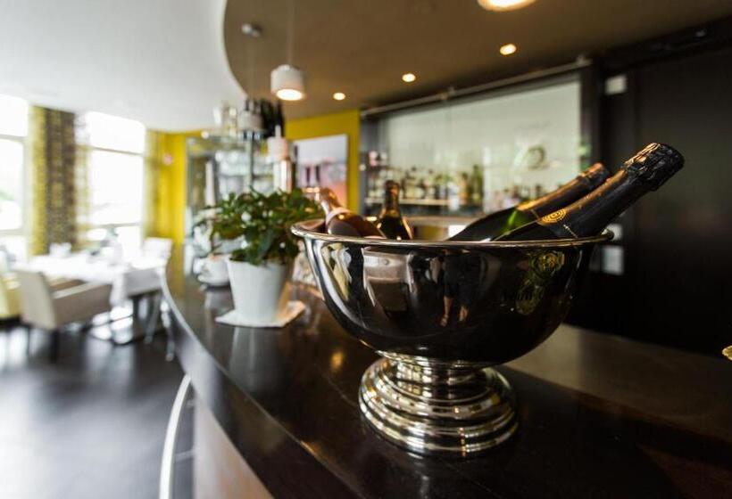 فندق Seezeichen Ahrenshoop