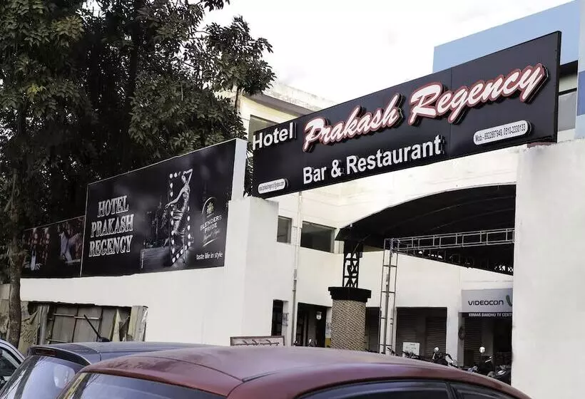 Oyo 28071 Hotel Prakash Regency