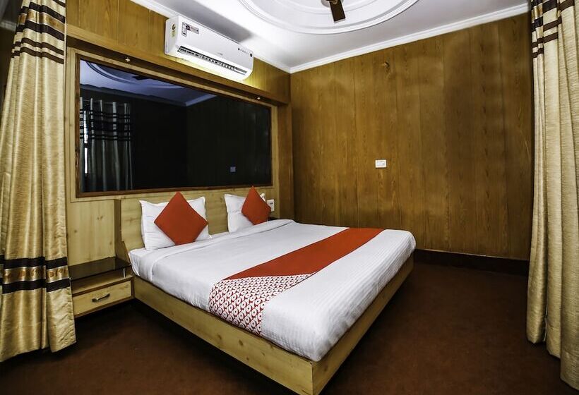 Oyo 28071 Hotel Prakash Regency