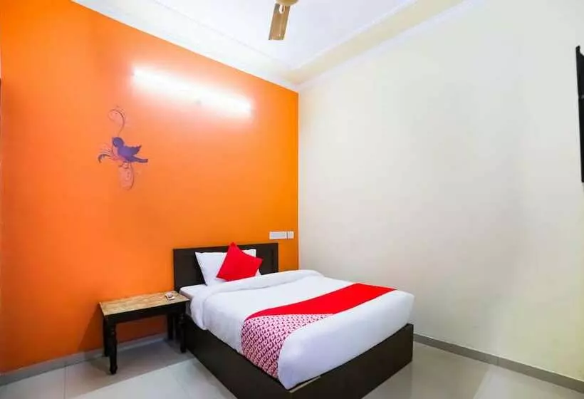 Oyo 28141 Hotel Mamta Paradise