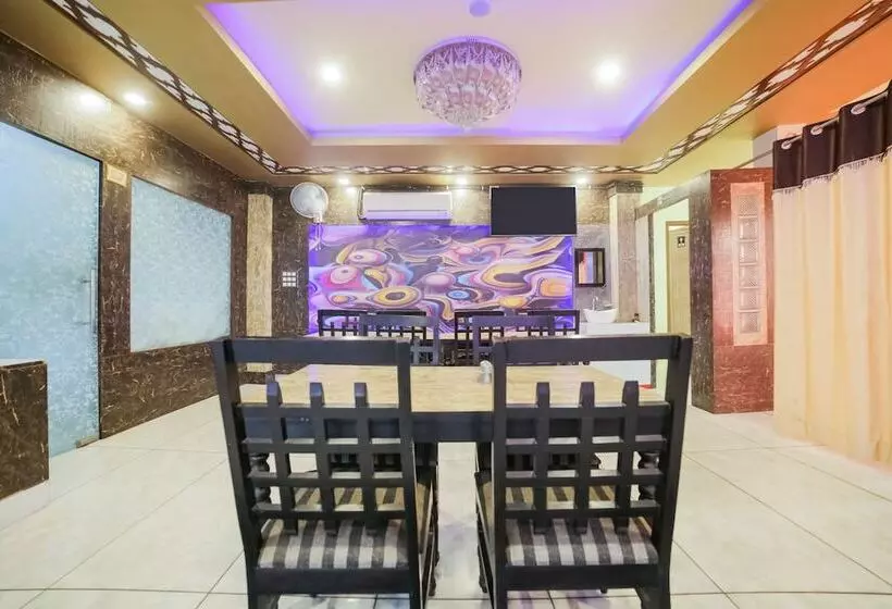 Oyo 28141 Hotel Mamta Paradise