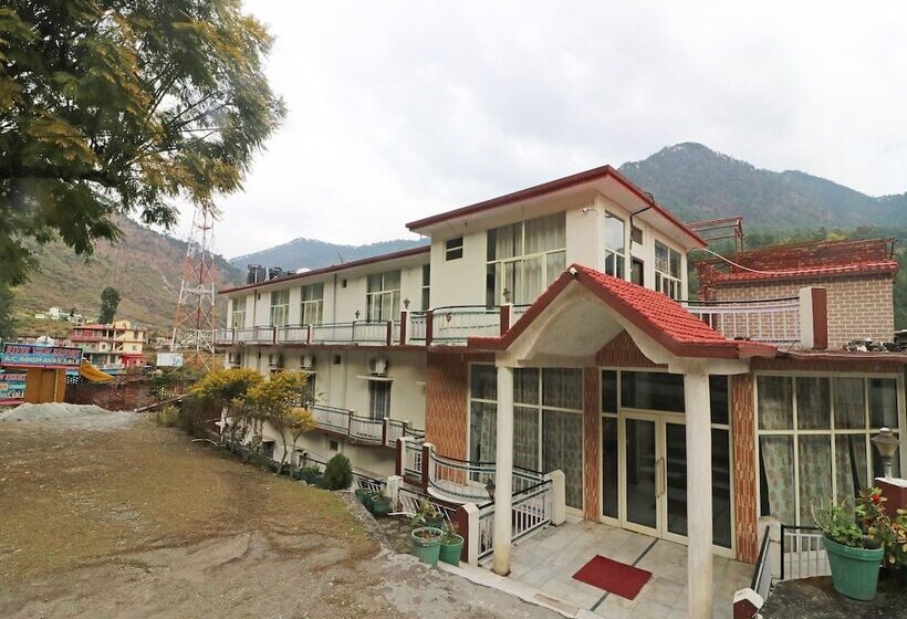 فندق Oyo 27935 Riverview Resort