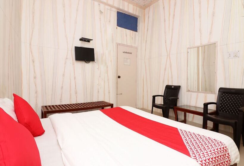 فندق Oyo 27935 Riverview Resort