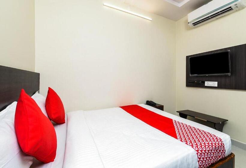 Oyo 27635 Hotel Haripriya