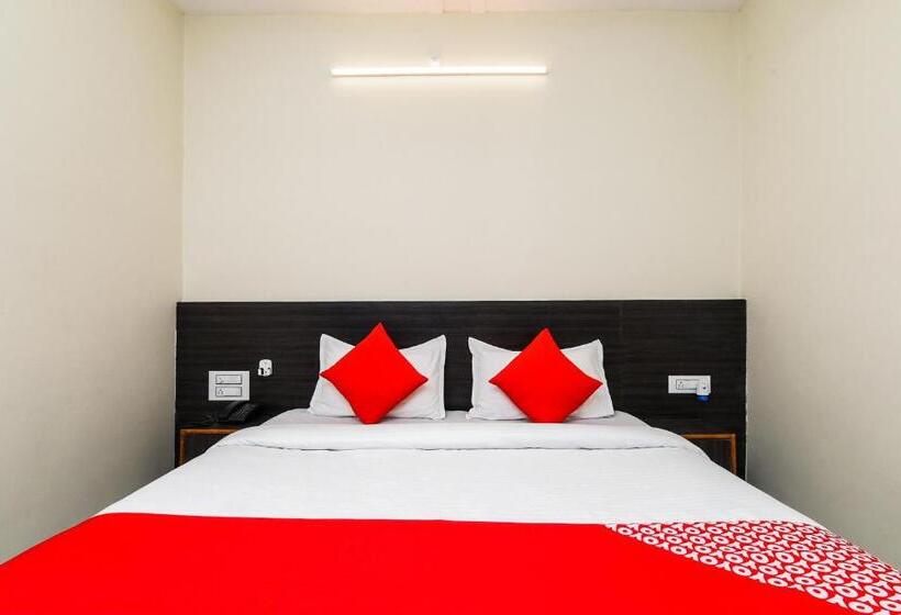 Oyo 27635 Hotel Haripriya