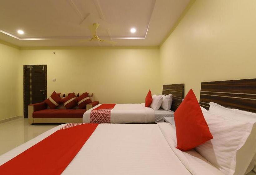 Oyo 27635 Hotel Haripriya