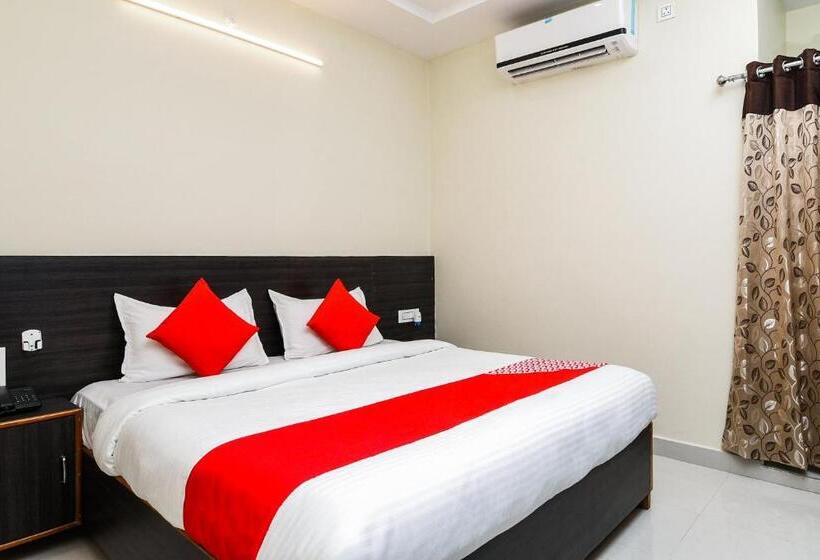 Oyo 27635 Hotel Haripriya