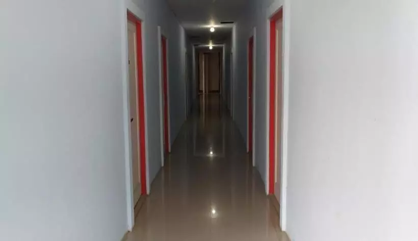 ペンション Reddoorz Near Taman Murjani
