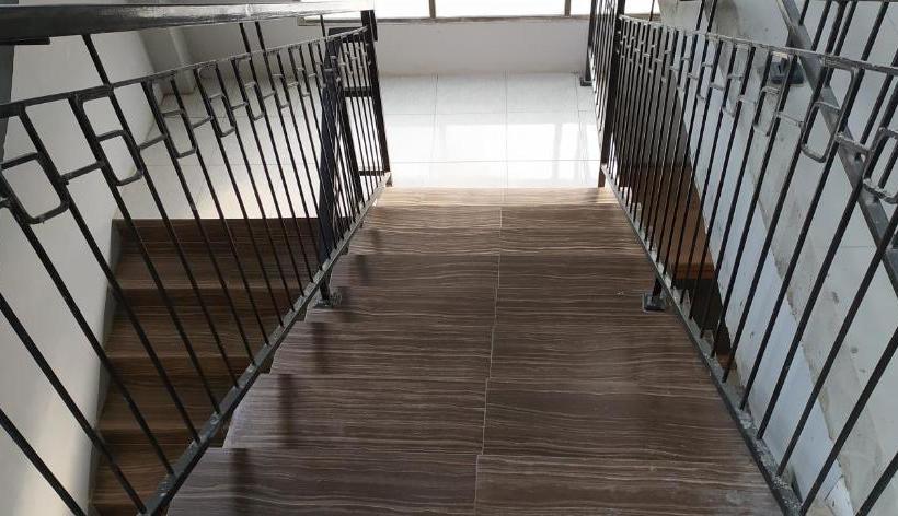 پانسیون Reddoorz Near Taman Murjani