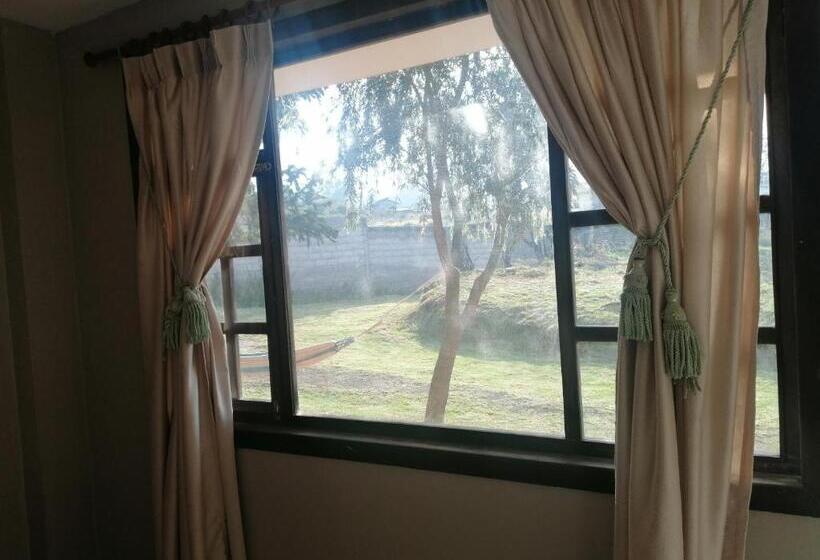 ユースホステル Hostería El Tisaleño