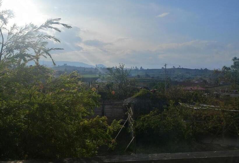 ユースホステル Hostería El Tisaleño