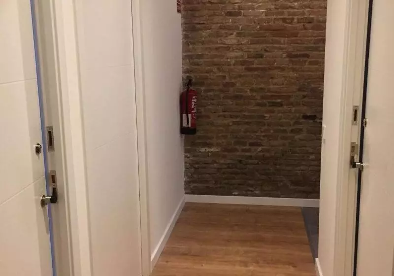 ホテル Arte Suites By Olala Homes