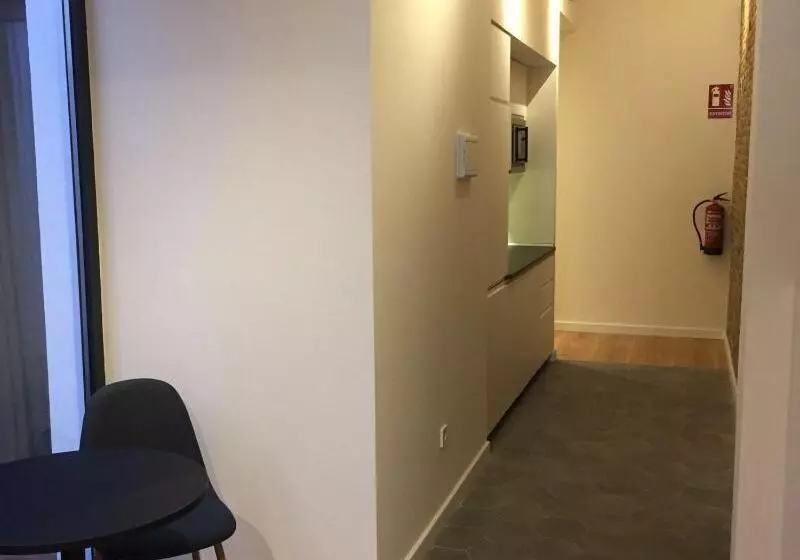 ホテル Arte Suites By Olala Homes