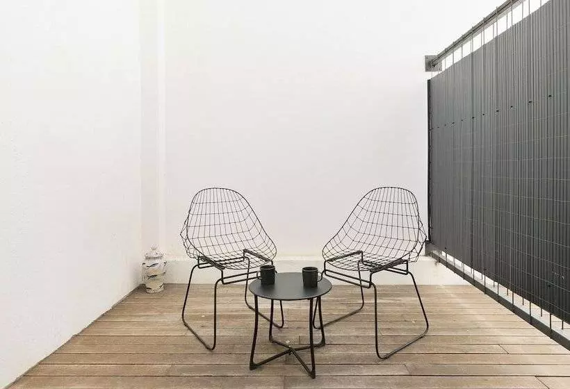 ホテル Arte Suites By Olala Homes