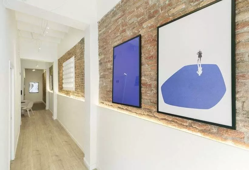 ホテル Arte Suites By Olala Homes