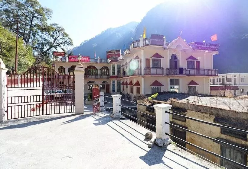 Oyo 24319 Hotel Geetanjali Resort
