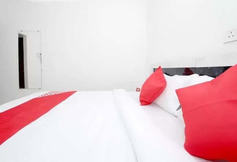 Oyo 26738 Hotel Supreet