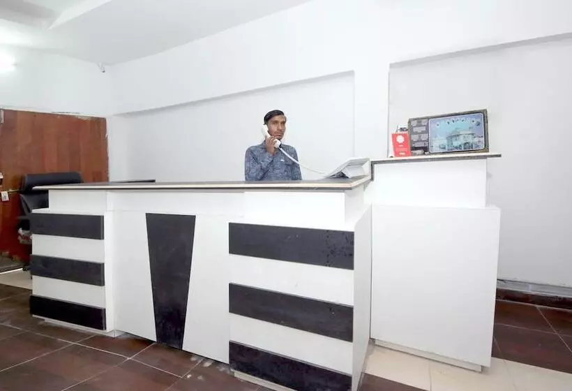 Oyo 26738 Hotel Supreet