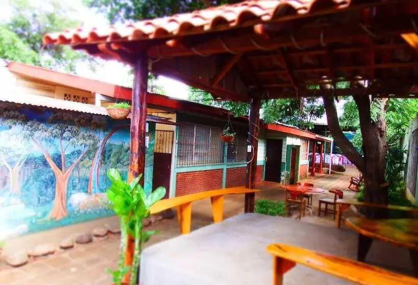 هتل Casa Benjamin Linder